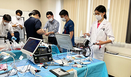 埼玉医科大学総合医療センター泌尿器科の研修は、すべての尿路結石症の治療に対応できます